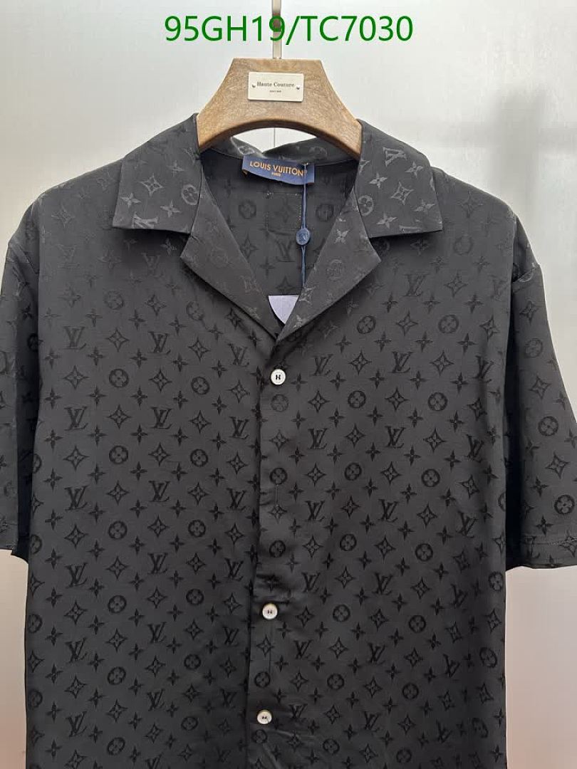 LV-Clothing Code: TC7030 $: 95USD