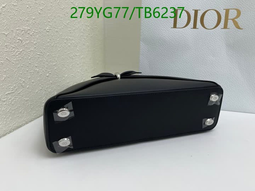 Dior-Bags(5A) Code: TB6237 $: 279USD