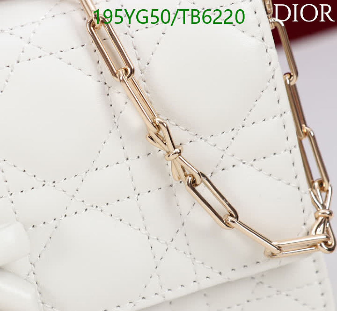 Dior-Bags(5A) Code: TB6220 $: 195USD