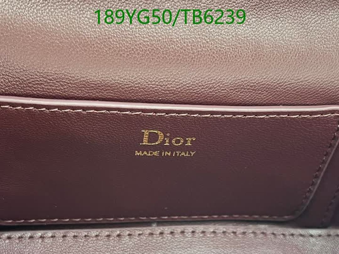 Dior-Bags(5A) Code: TB6239 $: 189USD
