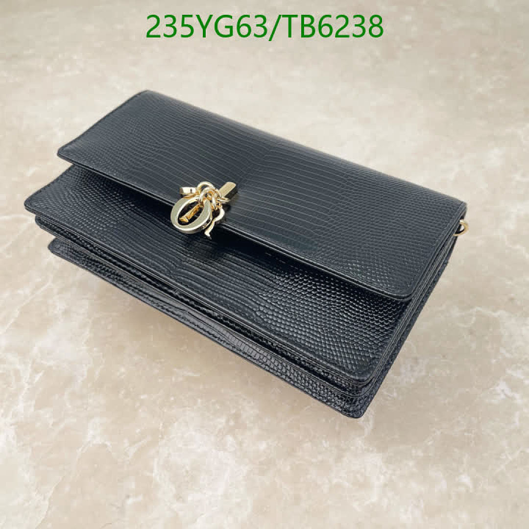 Dior-Bags(5A) Code: TB6238 $: 235USD