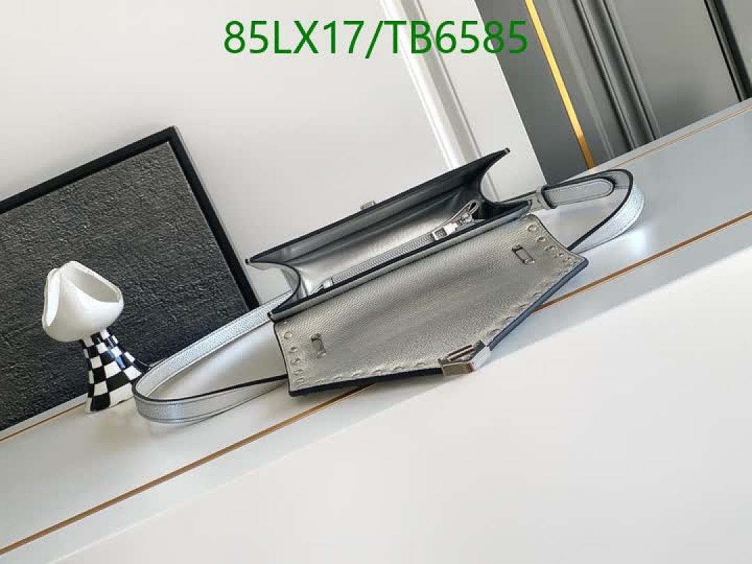 Valentino-Bags(4A) Code: TB6585 $: 85USD