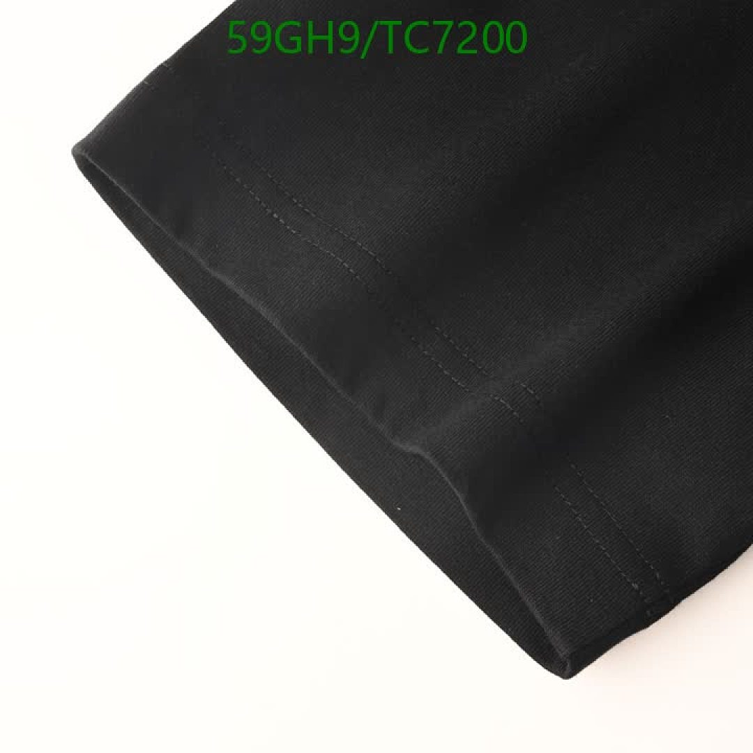 Burberry-Clothing Code: TC7200 $: 59USD