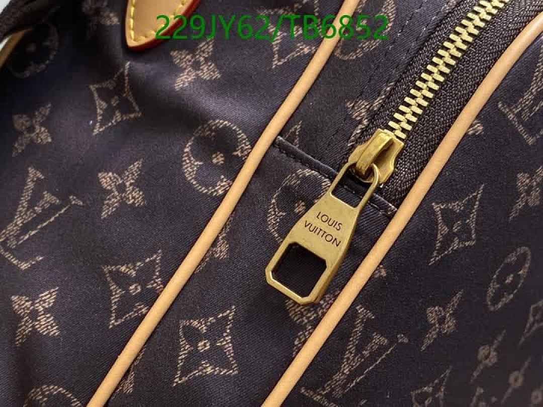 LV-Bags(5A) Code: TB6852 $: 229USD