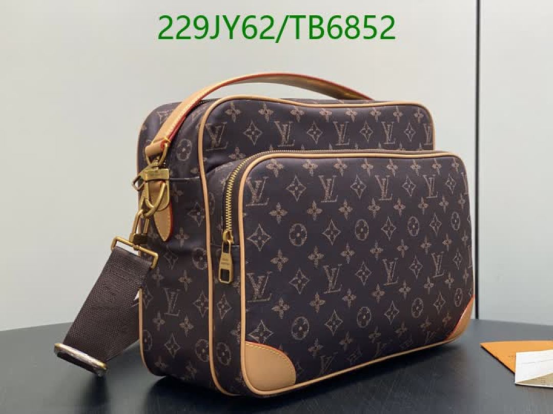 LV-Bags(5A) Code: TB6852 $: 229USD