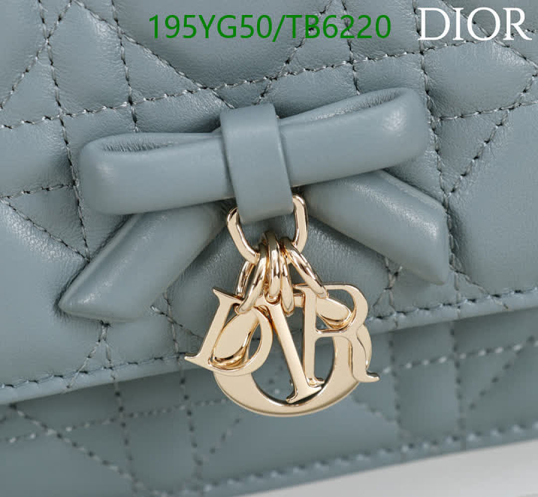Dior-Bags(5A) Code: TB6220 $: 195USD