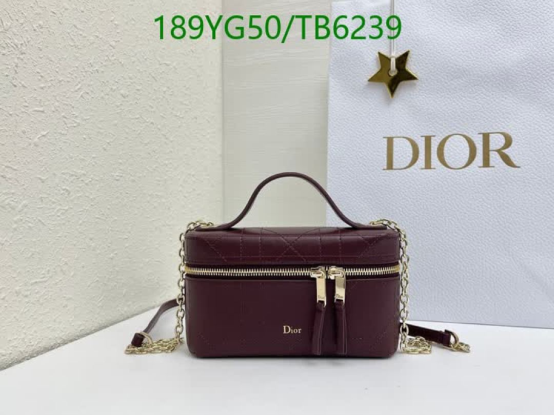 Dior-Bags(5A) Code: TB6239 $: 189USD