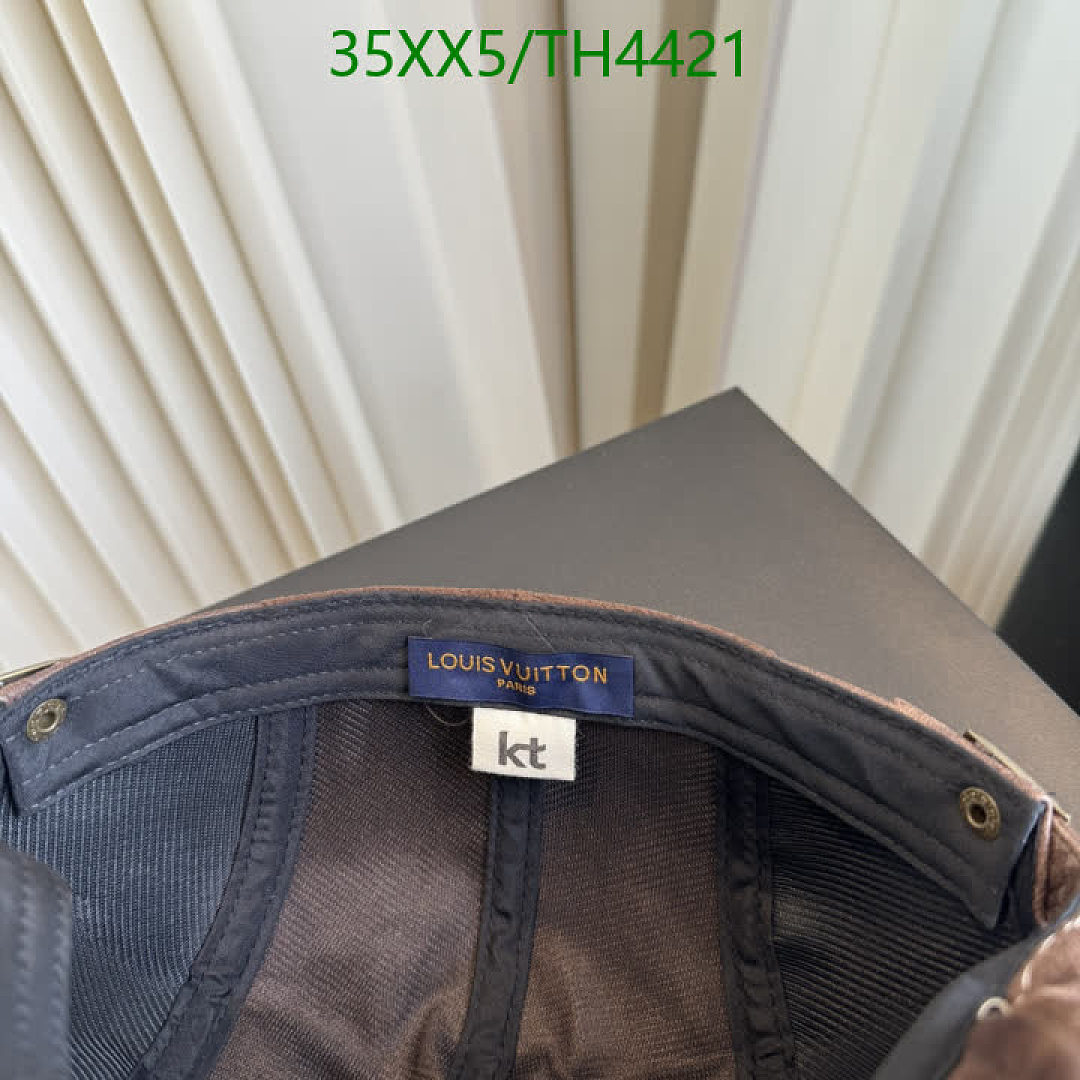 Prada-Hats Code: TH4421 $: 35USD