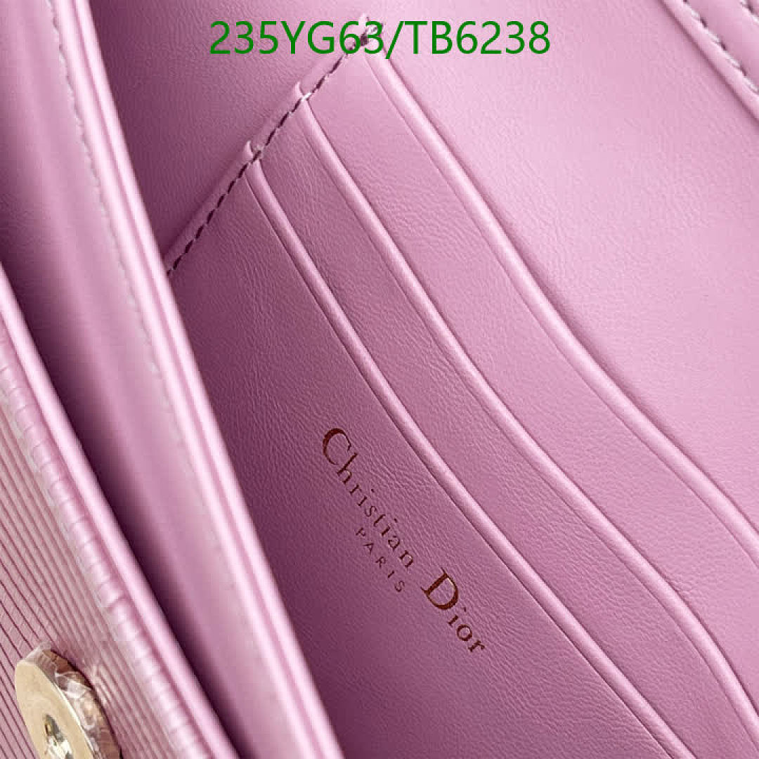 Dior-Bags(5A) Code: TB6238 $: 235USD