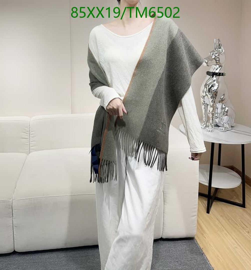 LV-Scarves Code: TM6502 $: 85USD
