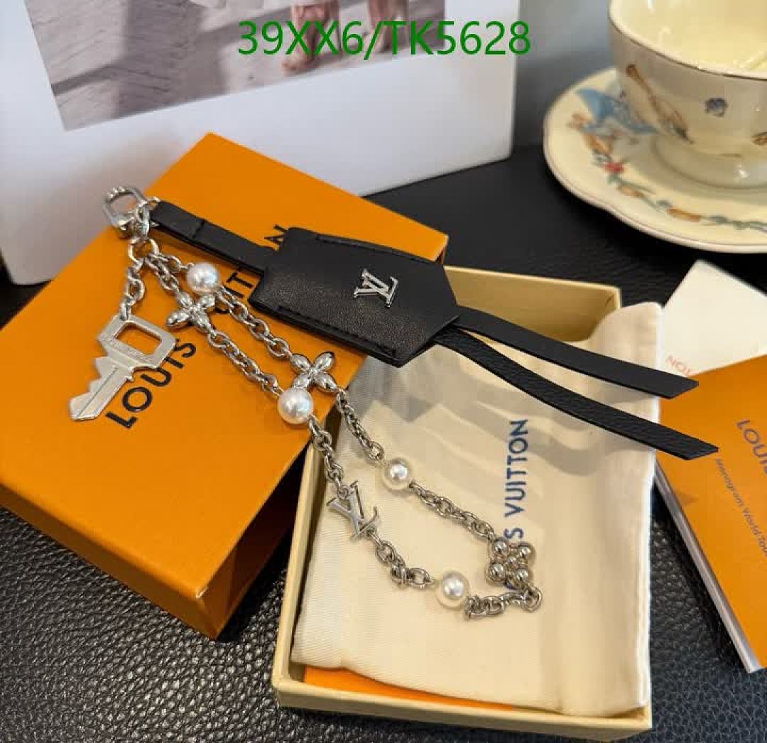 LV-Keychains & Bag Charms Code: TK5628 $: 39USD
