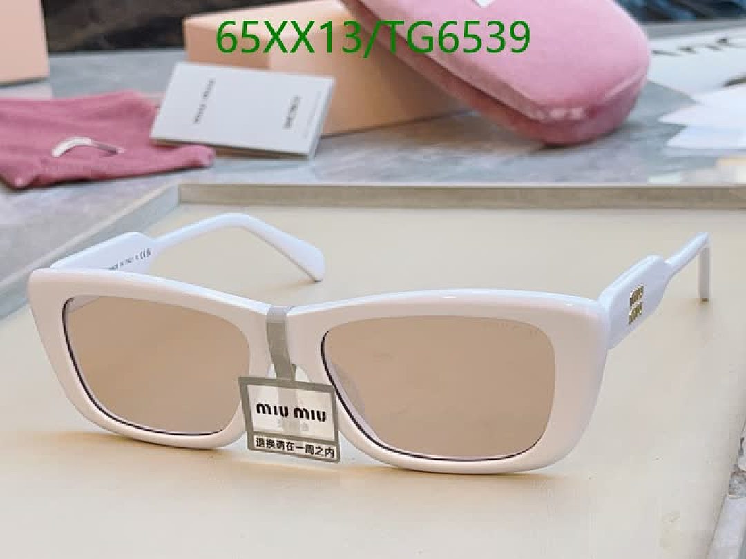 Miu Miu-Glasses Code: TG6539 $: 65USD