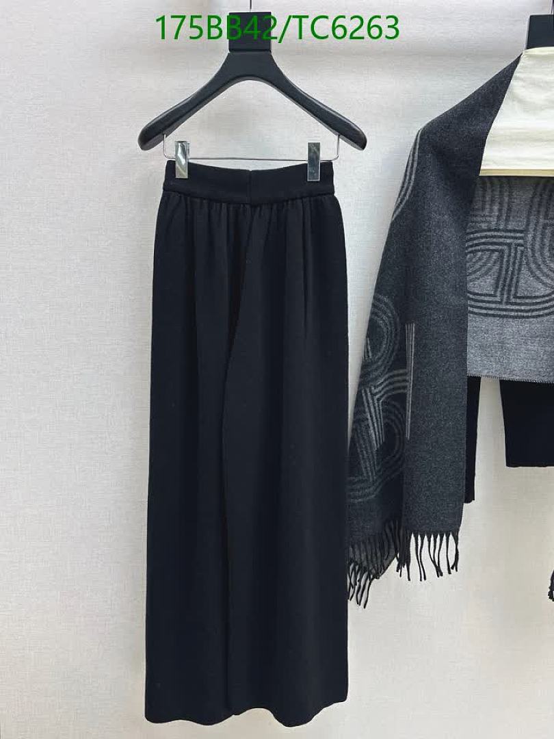 LV-Clothing Code: TC6263 $: 175USD
