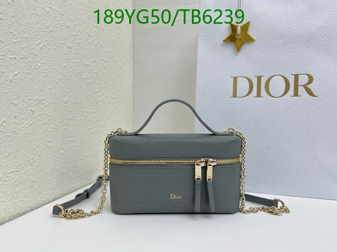 Dior-Bags(5A) Code: TB6239 $: 189USD