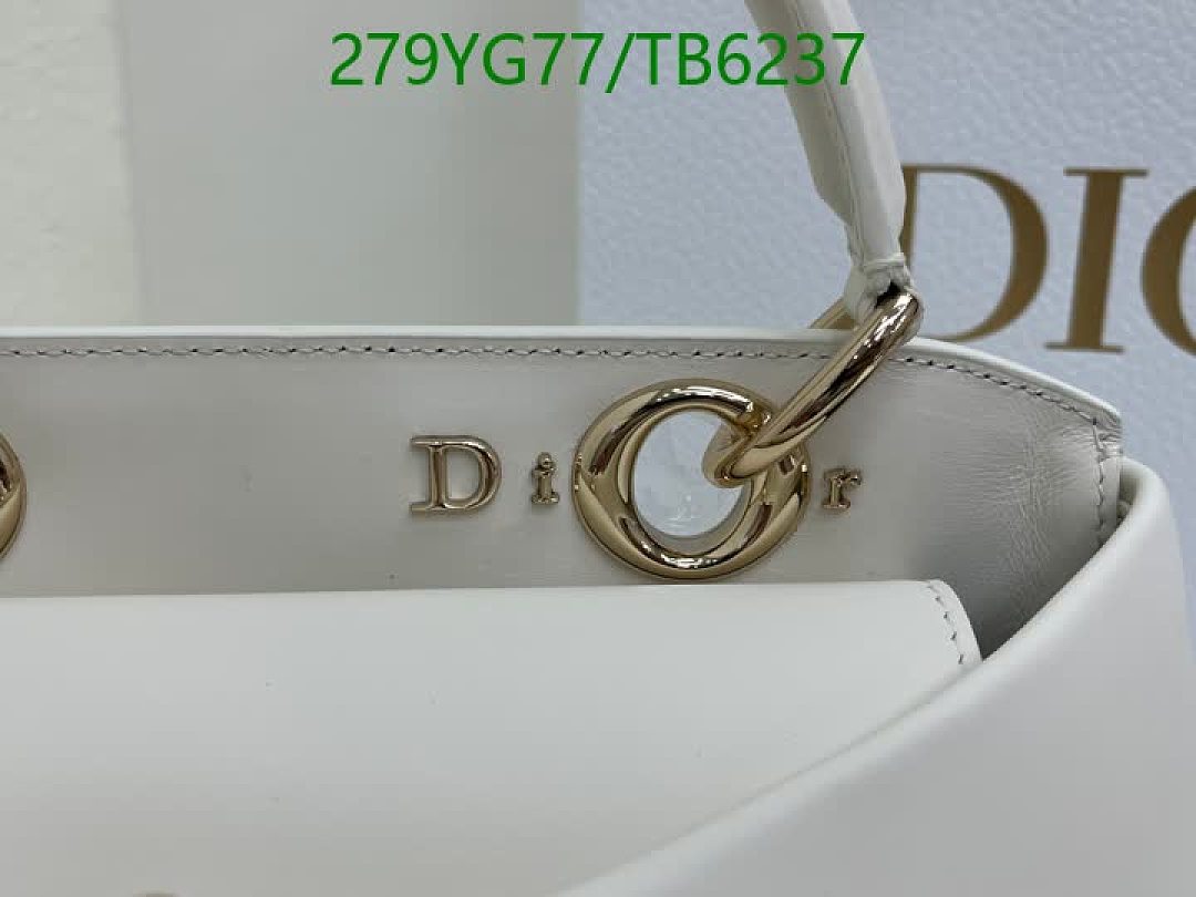 Dior-Bags(5A) Code: TB6237 $: 279USD
