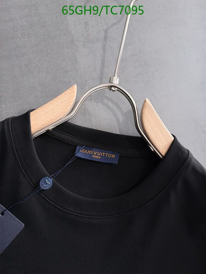 LV-Clothing Code: TC7095 $: 65USD