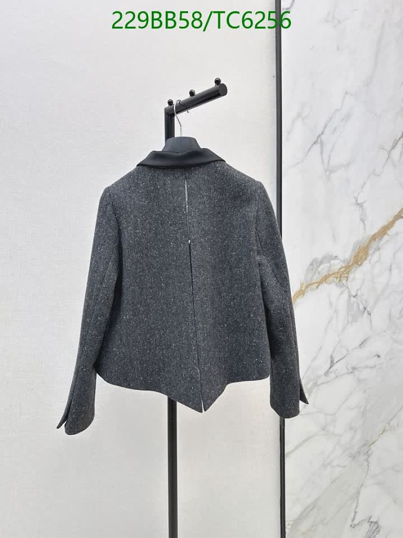 LV-Clothing Code: TC6256 $: 229USD