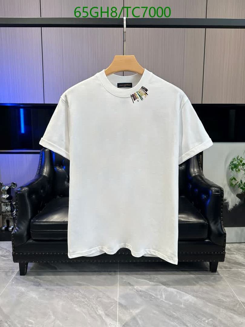 LV-Clothing Code: TC7000 $: 65USD