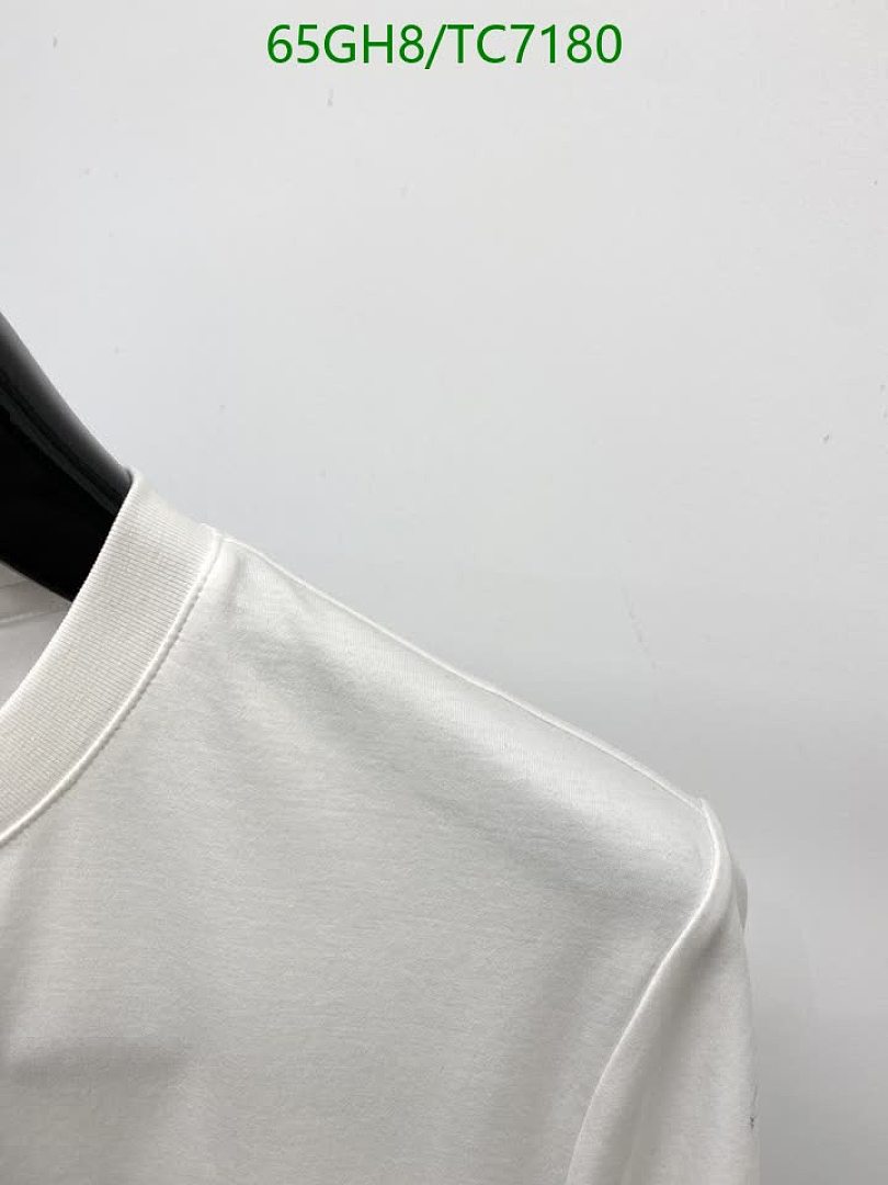 Burberry-Clothing Code: TC7180 $: 65USD