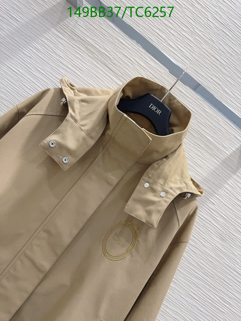 LV-Clothing Code: TC6257 $: 149USD