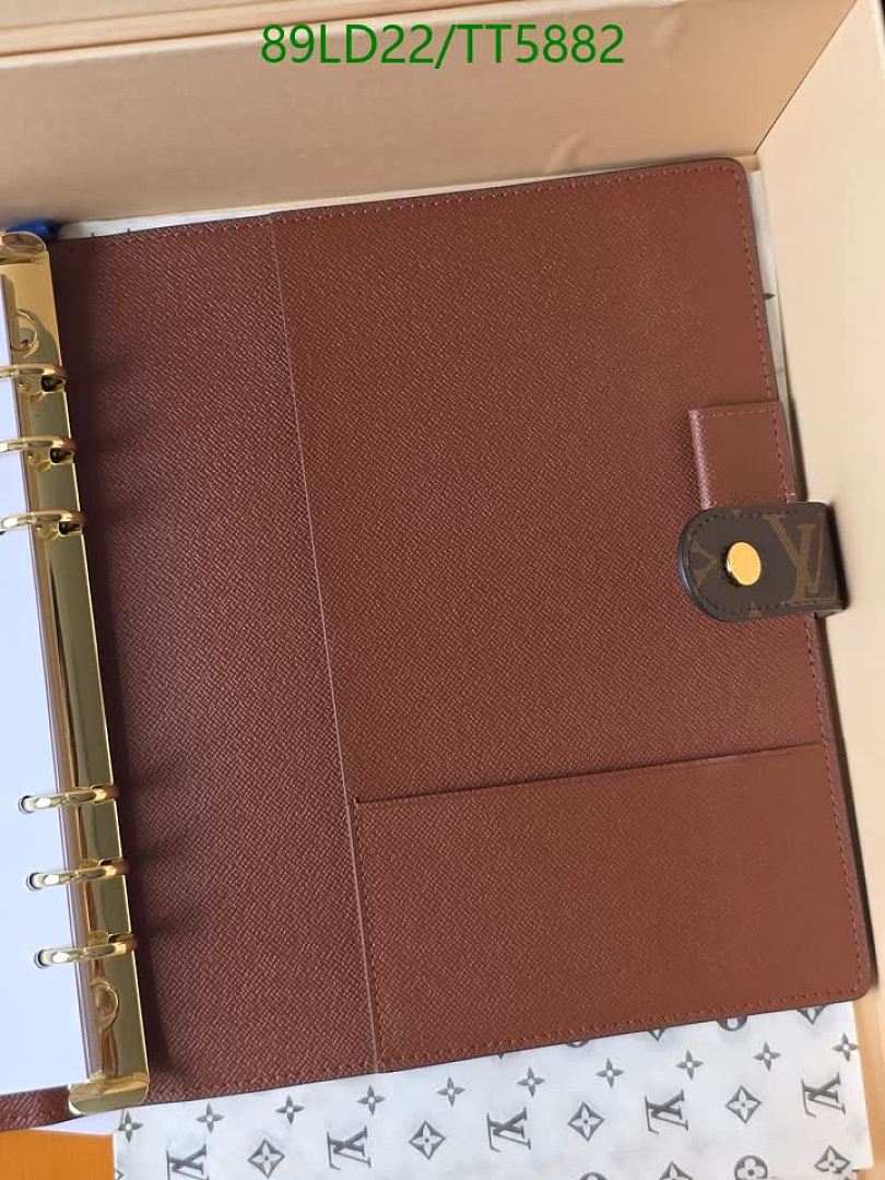 LV-Wallets(5A) Code: TT5882 $: 89USD