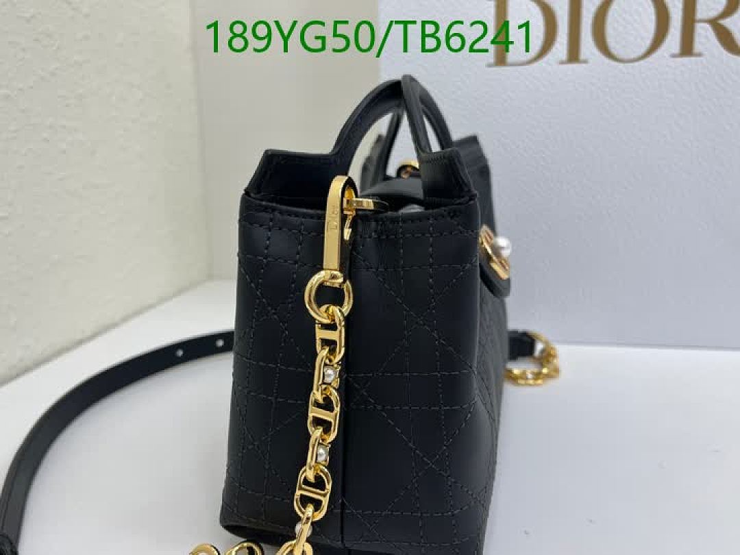 Dior-Bags(5A) Code: TB6241 $: 189USD