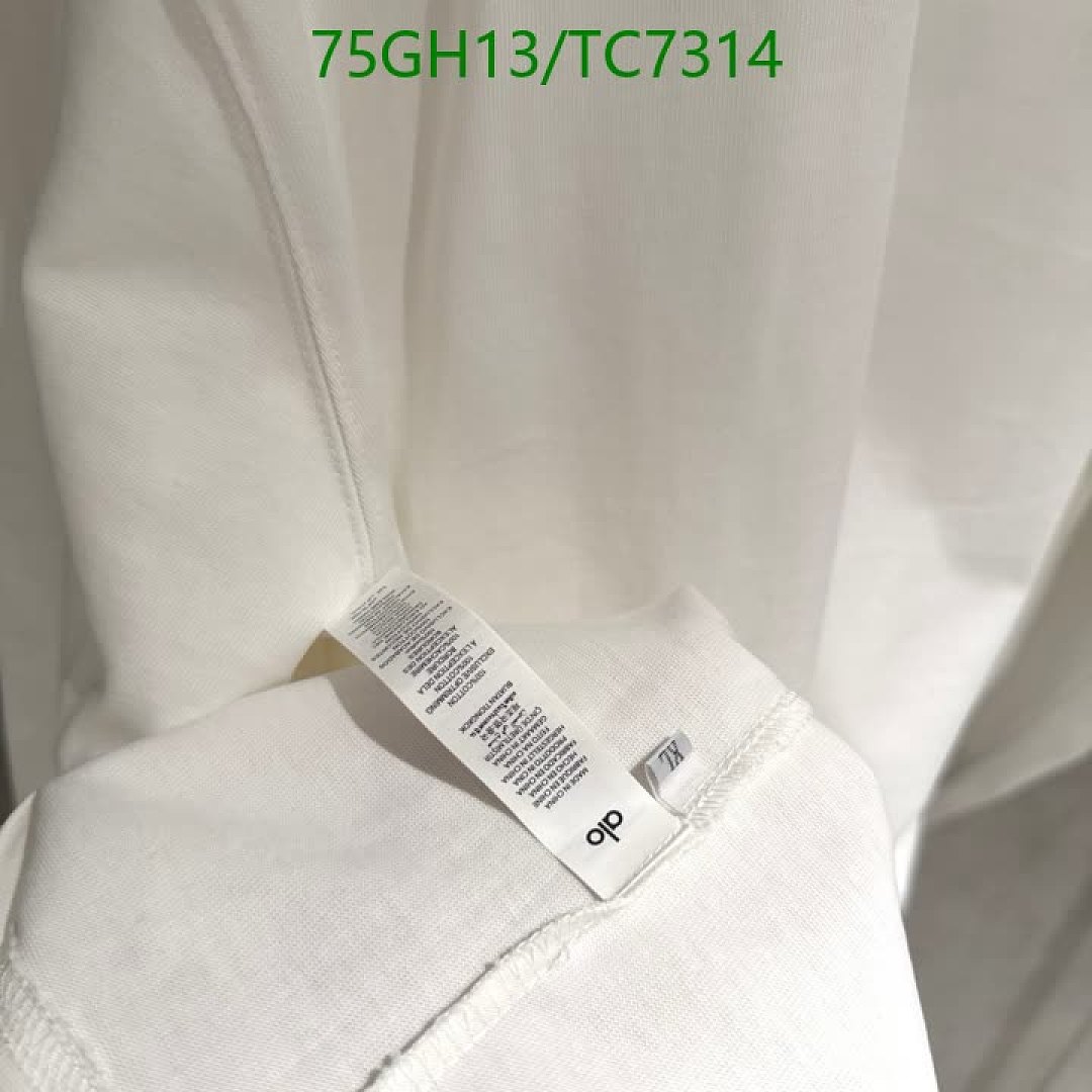 Alo Yoga-Clothing Code: TC7314 $: 75USD