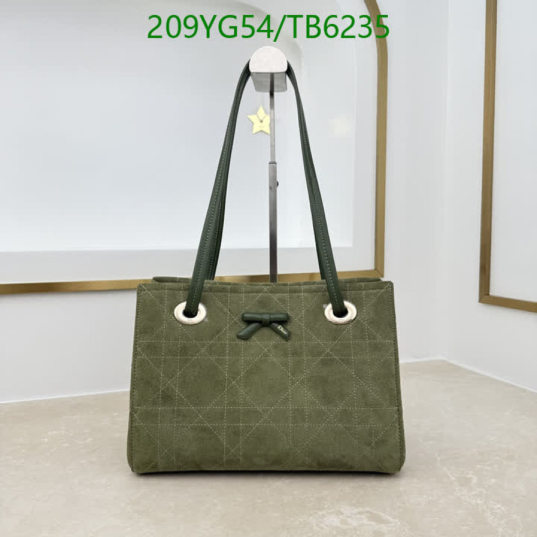 Dior-Bags(5A) Code: TB6235 $: 209USD