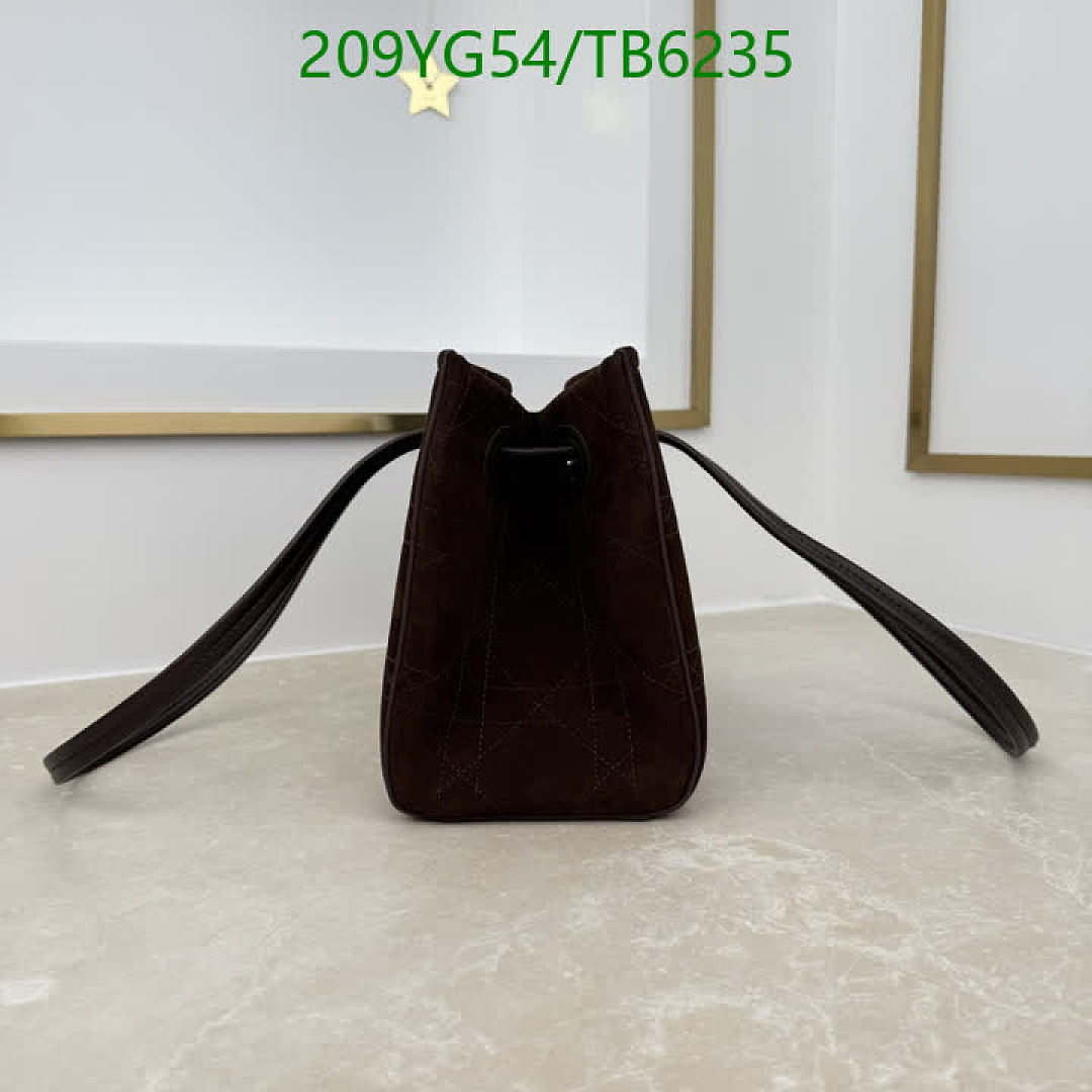 Dior-Bags(5A) Code: TB6235 $: 209USD