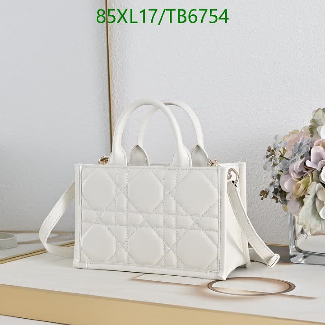 Dior-Bags(4A) Code: TB6754 $: 85USD