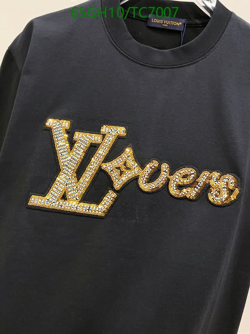 LV-Clothing Code: TC7007 $: 65USD