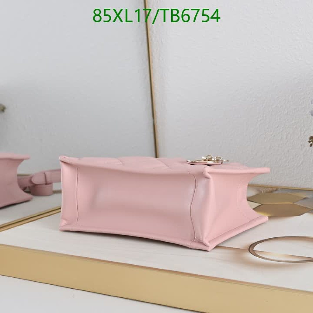 Dior-Bags(4A) Code: TB6754 $: 85USD