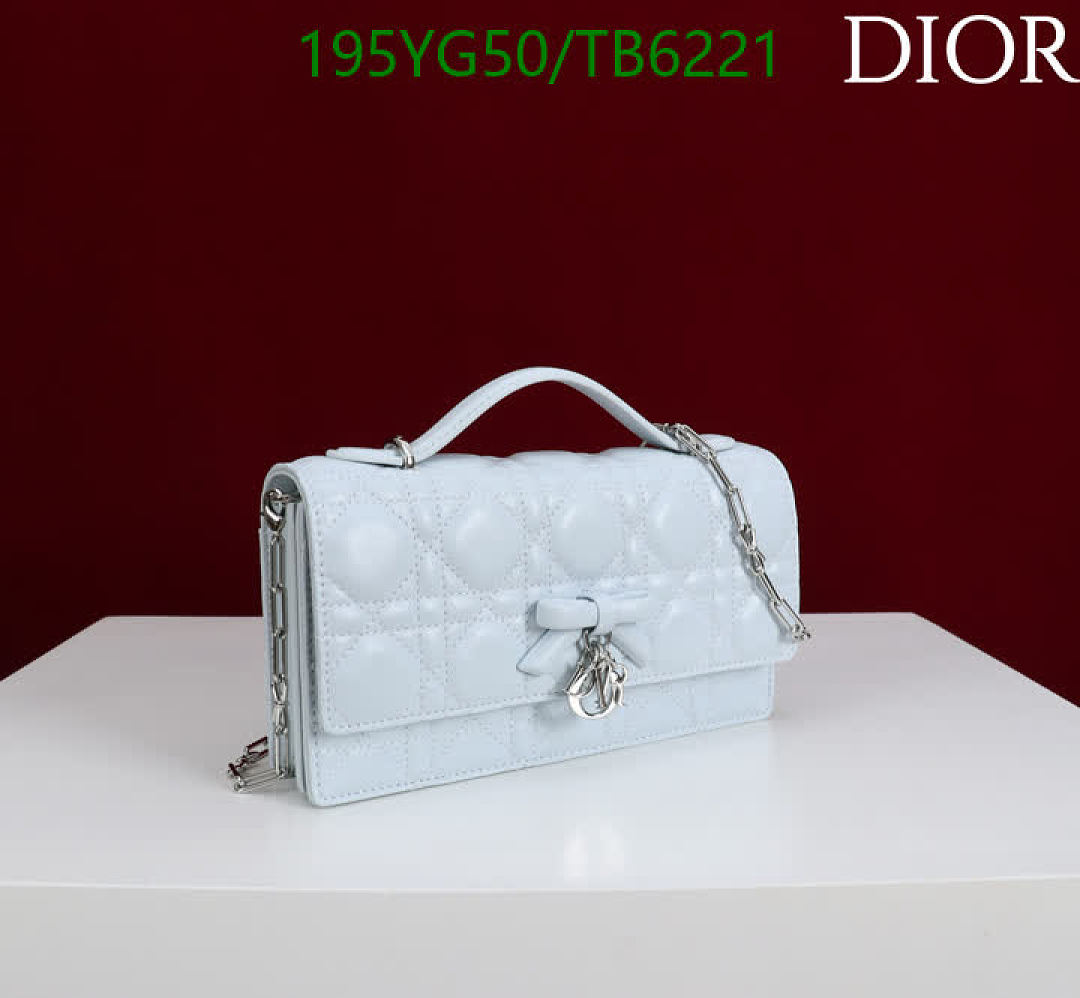 Dior-Bags(5A) Code: TB6221 $: 195USD