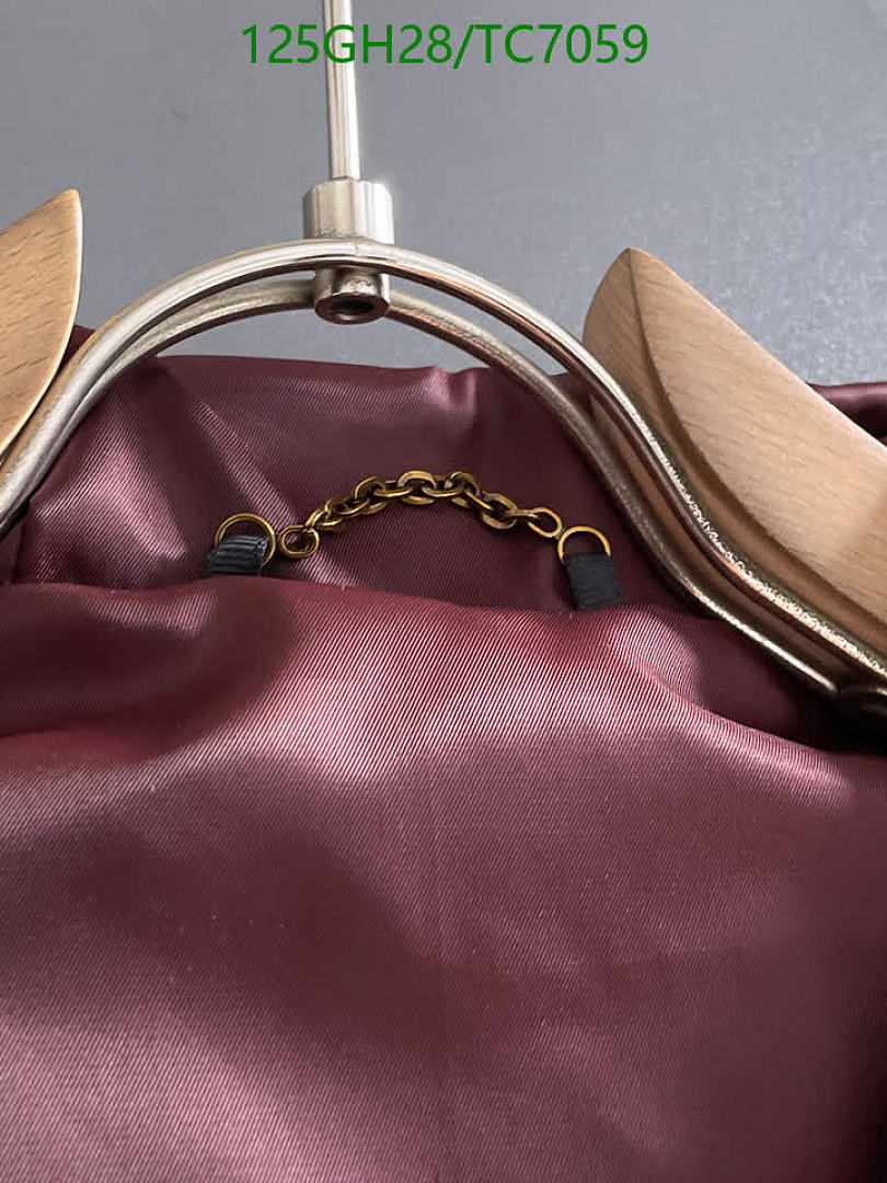 LV-Clothing Code: TC7059 $: 125USD