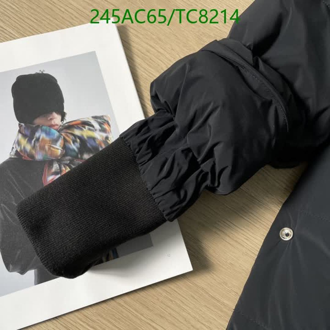 Burberry-Down Jackets(Women) Code: TC8214 $: 245USD