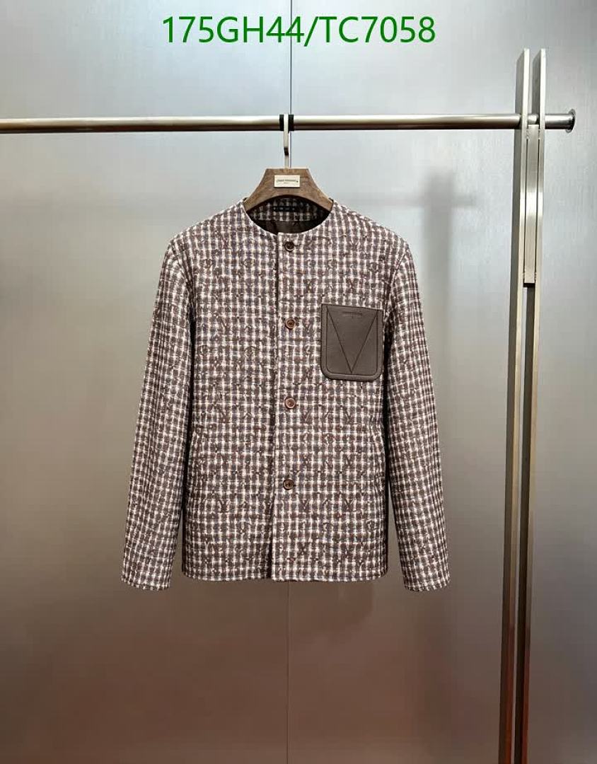 LV-Clothing Code: TC7058 $: 175USD