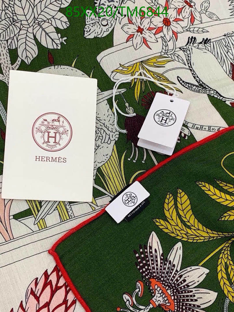 Hermes-Scarves Code: TM6844 $: 85USD