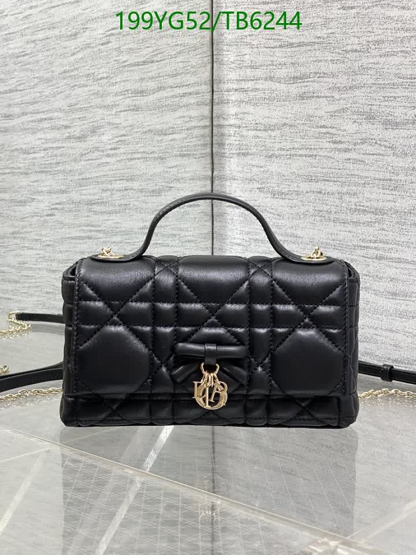 Dior-Bags(5A) Code: TB6244 $: 199USD