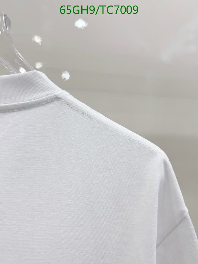 LV-Clothing Code: TC7009 $: 65USD