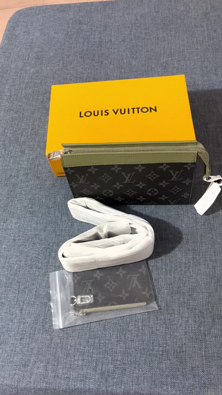 LV-Bags(5A) Code: TB6230 $: 165USD