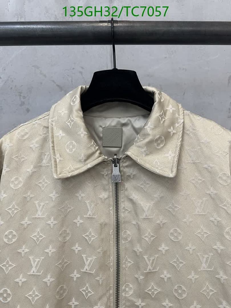 LV-Clothing Code: TC7057 $: 135USD