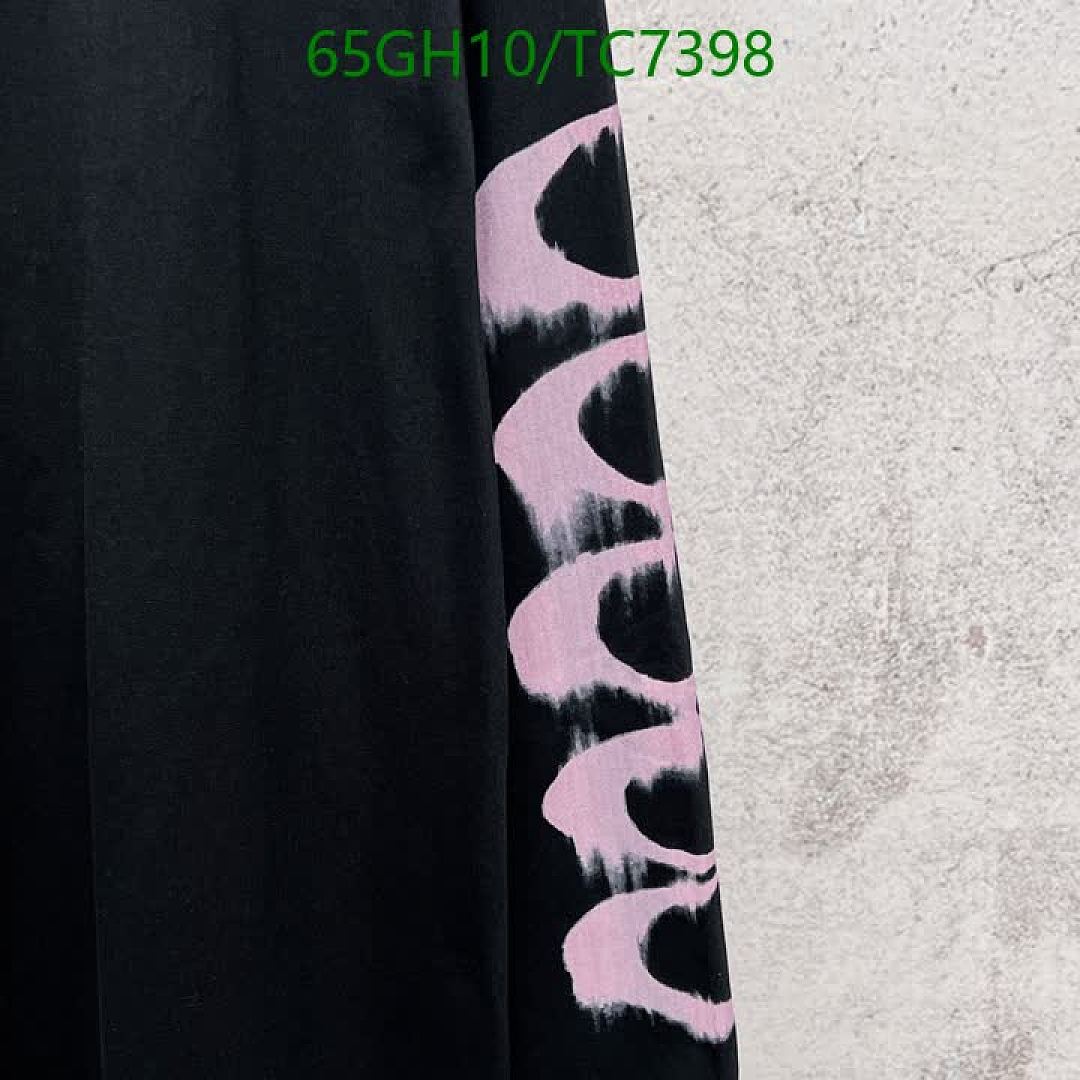 Balenciaga-Clothing Code: TC7398 $: 65USD