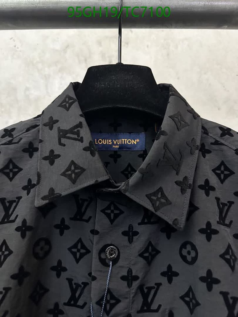 LV-Clothing Code: TC7100 $: 95USD