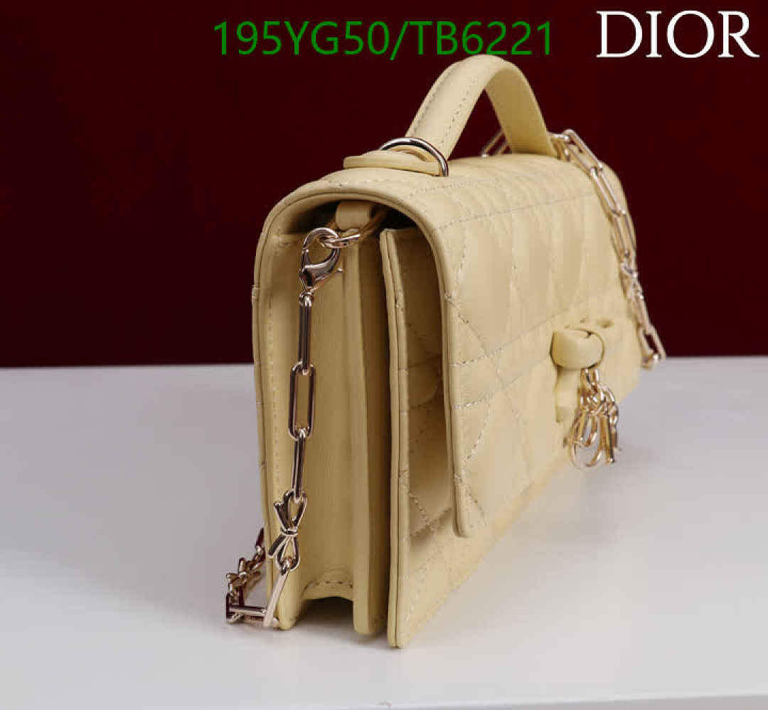 Dior-Bags(5A) Code: TB6221 $: 195USD