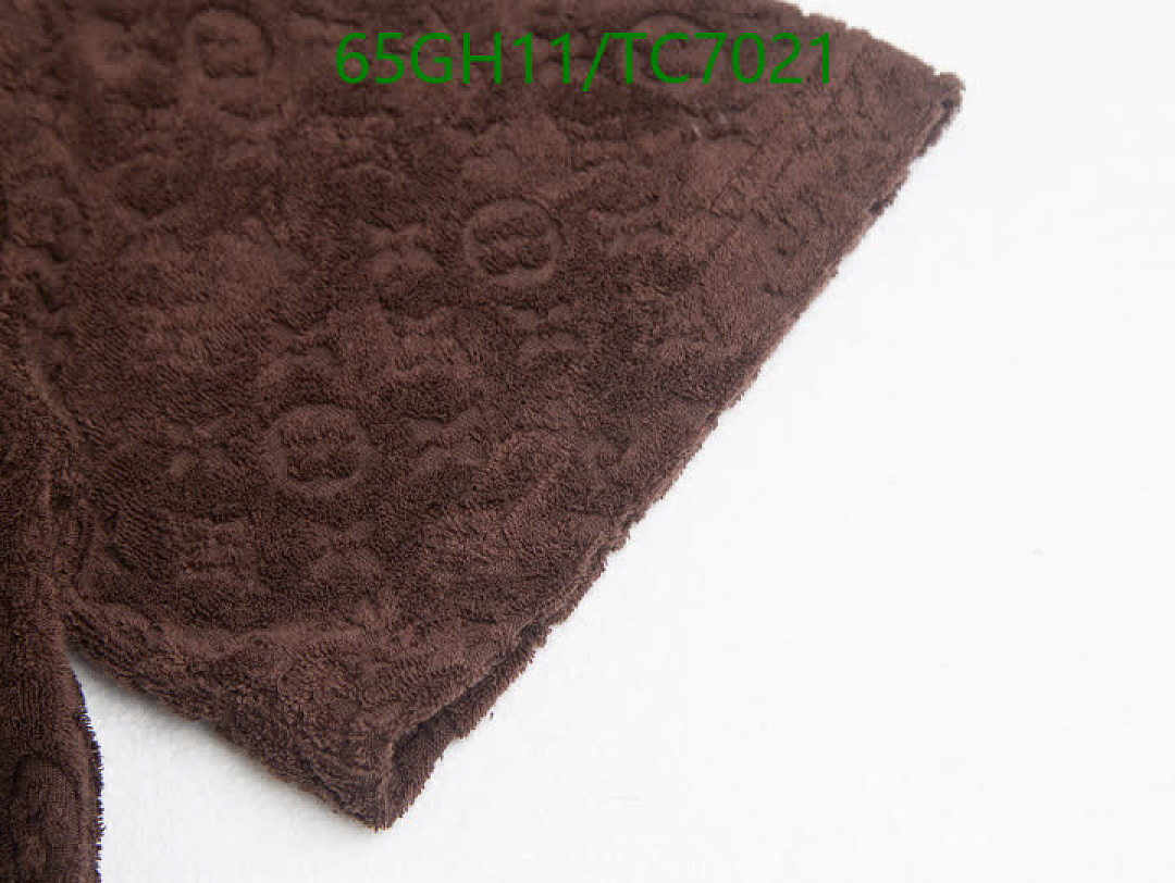 LV-Clothing Code: TC7021 $: 65USD