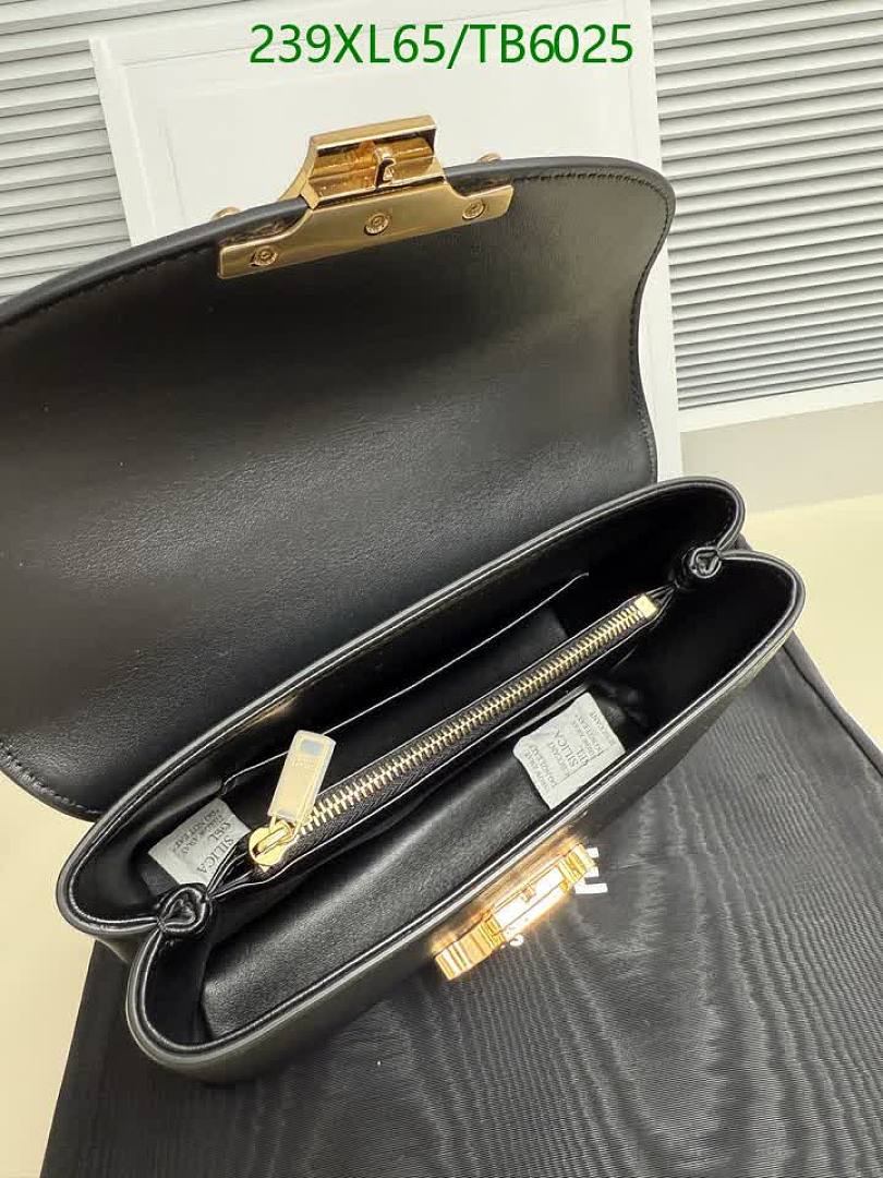 Celine-Bags(5A) Code: TB6025 $: 239USD
