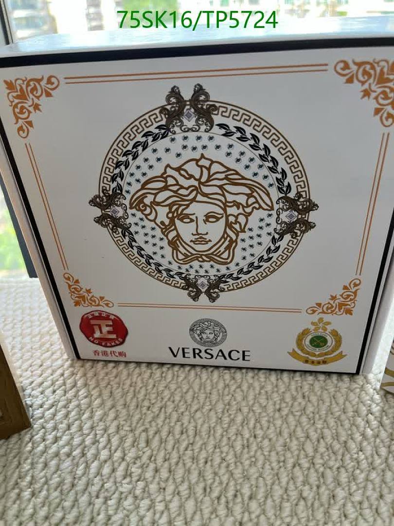 Versace-Belts Code: TP5724 $: 75USD