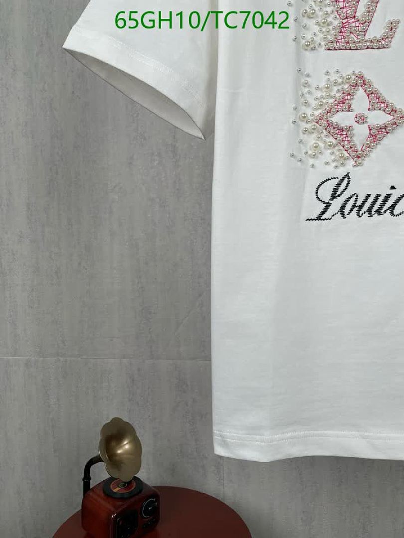 LV-Clothing Code: TC7042 $: 65USD