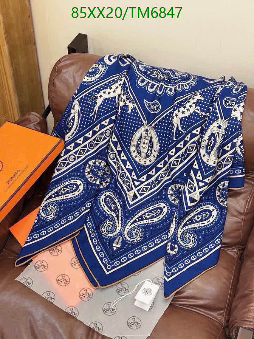 Hermes-Scarves Code: TM6847 $: 85USD