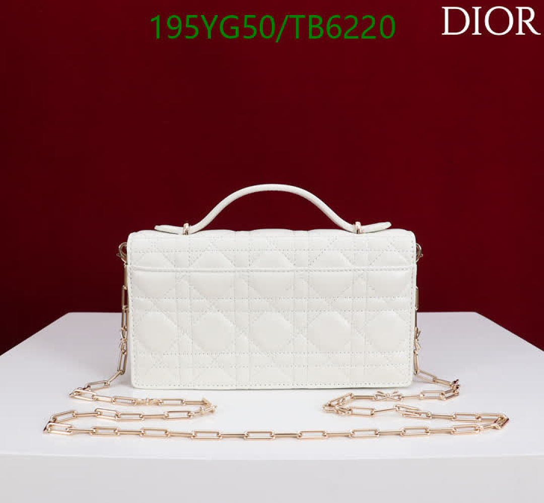 Dior-Bags(5A) Code: TB6220 $: 195USD
